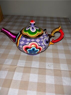 Source Unknown Multicolor Teapot Accent